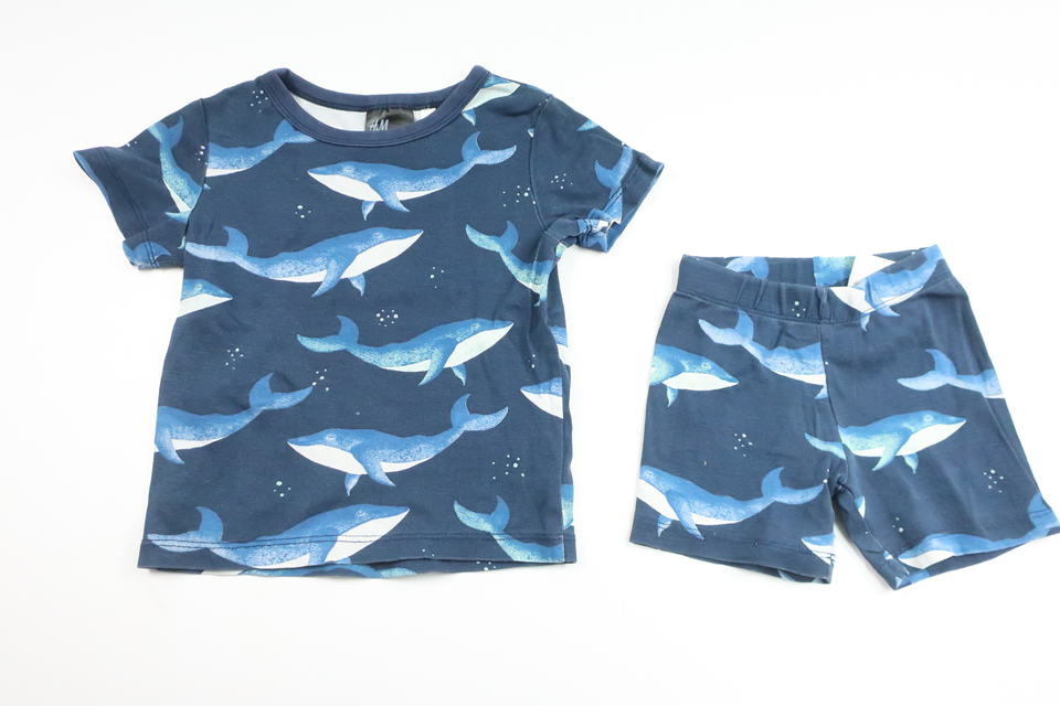 Tvådelad pyjamas med valar från H&M - Storlek 92 - Blå