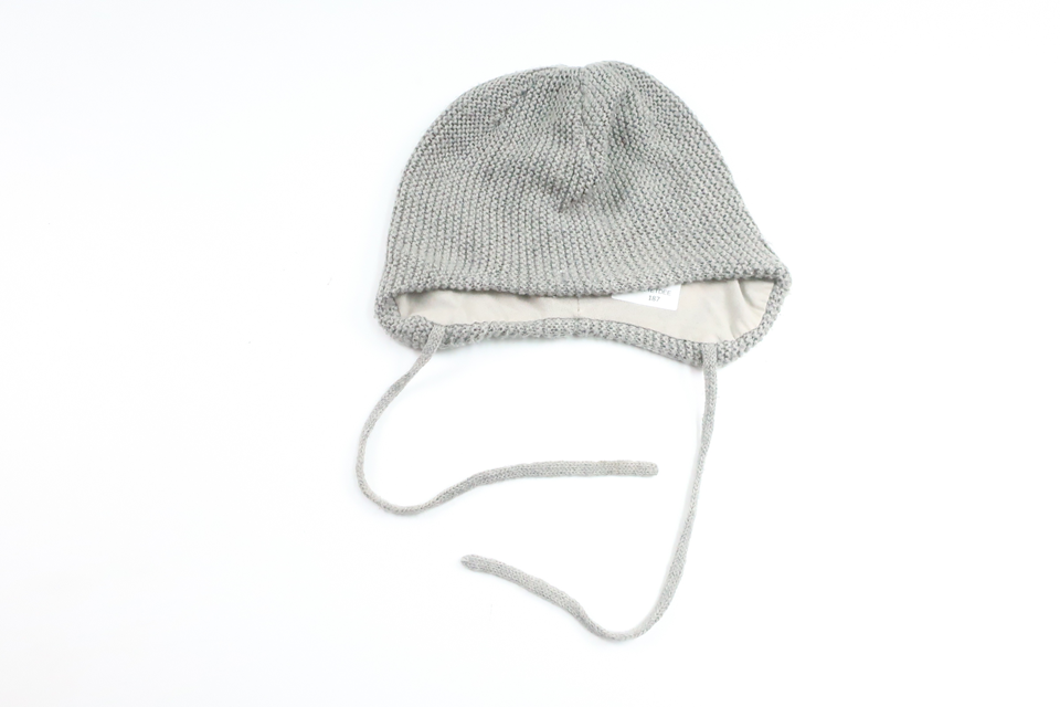 Stickad mössa från Lindex - Storlek 42/44 - Grå