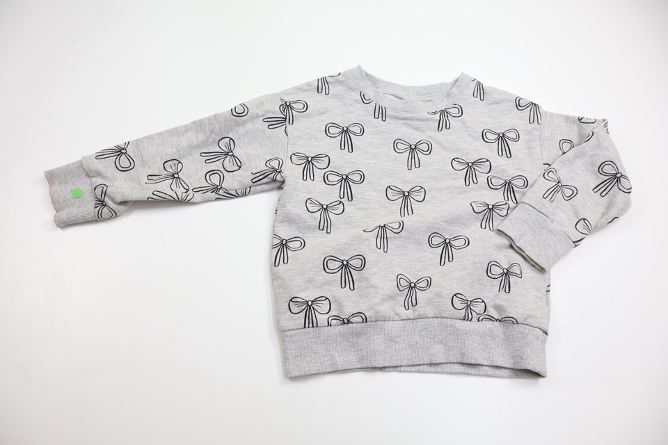 Sweatshirt med rosetter från Lindex - Storlek 104 - Grå