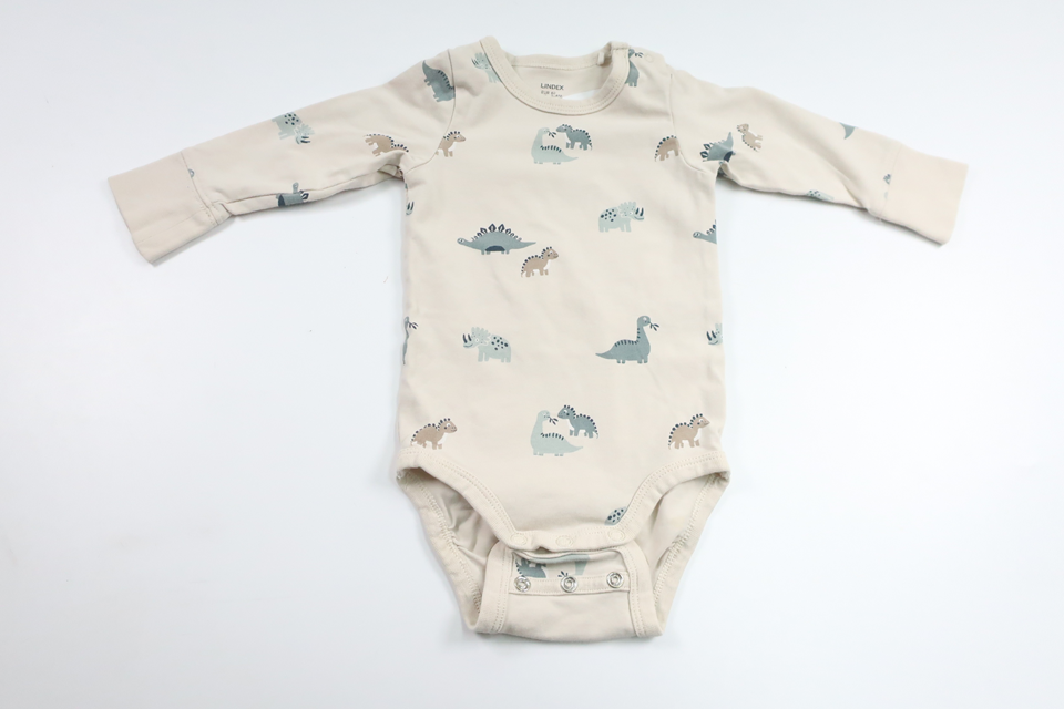 Body med dinosaurier från Lindex - Storlek 62 - Beige