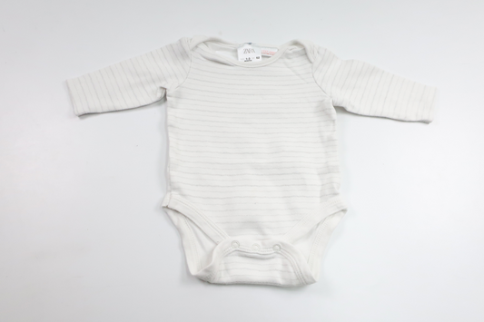 Body från Zara - Storlek 56 - Vit