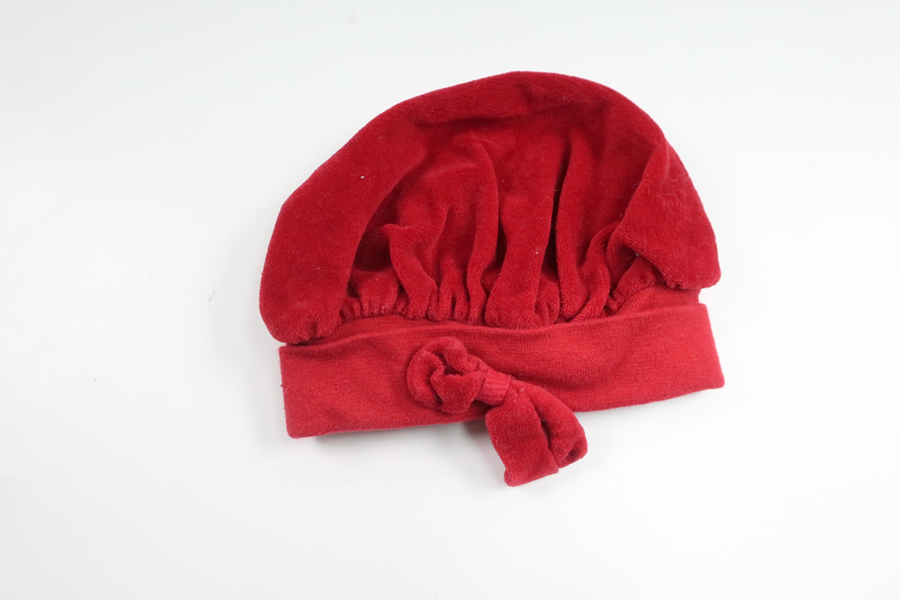 Mössa i velour från H&M - Storlek 46/48 - Röd