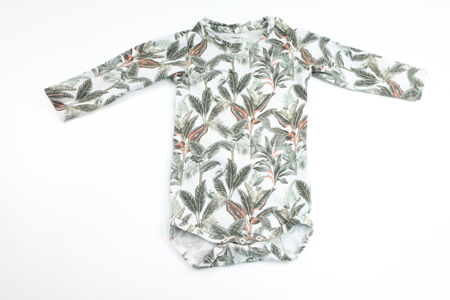 Body från Name It - Storlek 74 - Vit