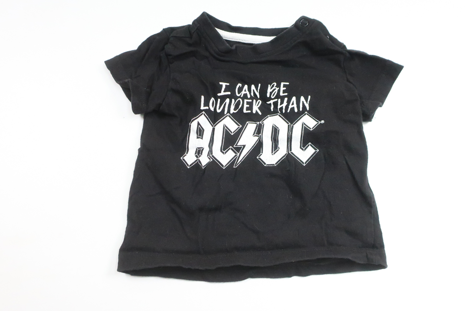 T-shirt från ACDC - Storlek 68 - Svart