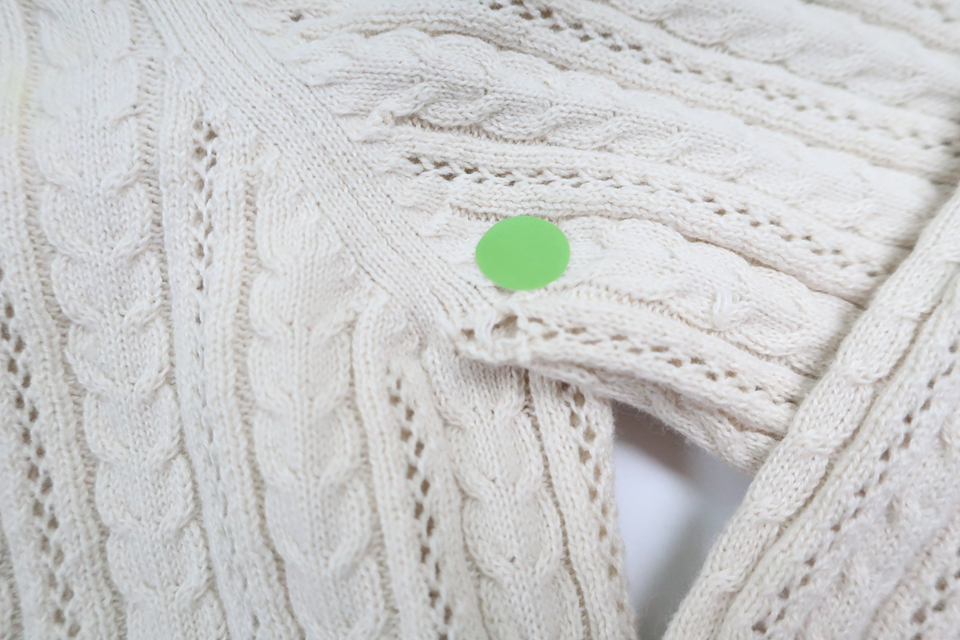 Stickad kofta från Lindex - Storlek 98/104 - Benvit