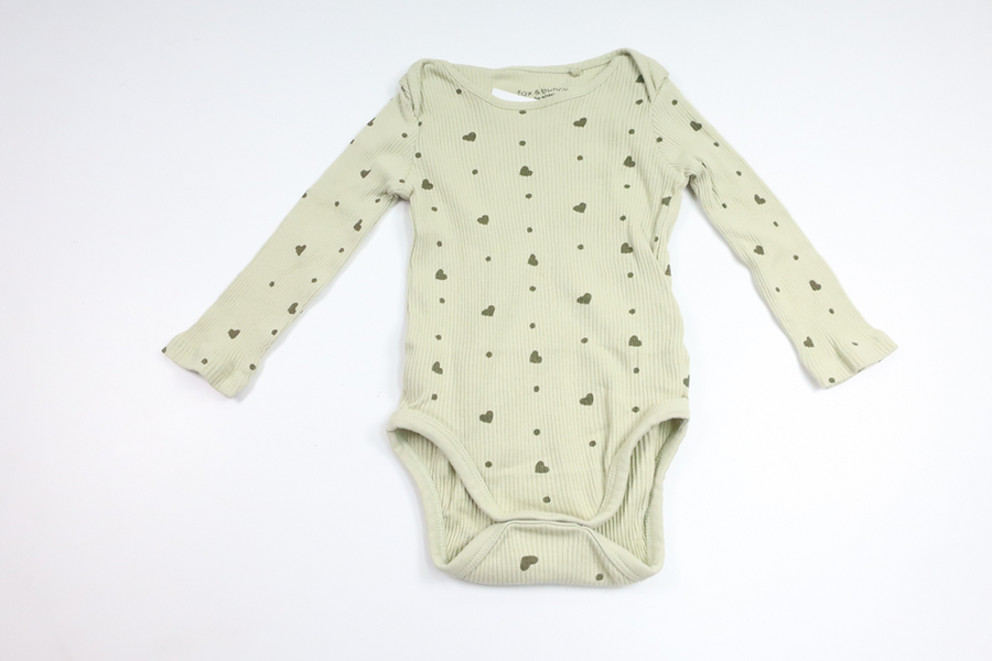 Ribbad body från Fox & Bunny - Storlek 92 - Grön