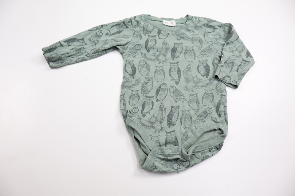 Body med ugglor från Newbie - Storlek 68 - Grön