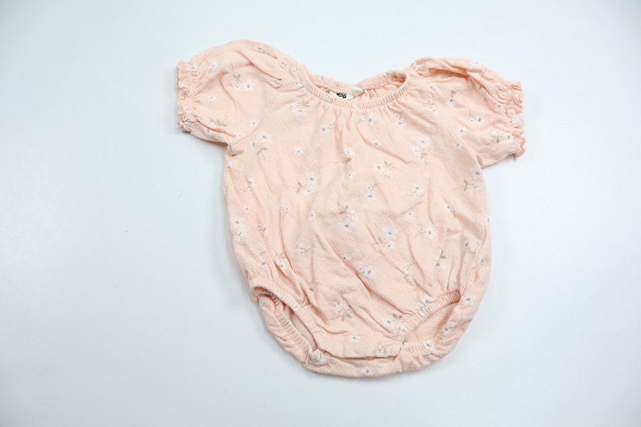 Blommig body från Kappahl - Storlek 56 - Rosa