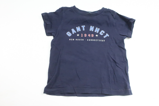T-shirt från GANT - Storlek 86 - Marinblå